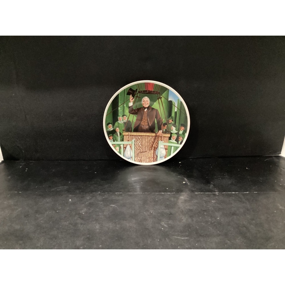 Knowles Vintage The Wonderful Wizard of Oz Mayor Plate 1979